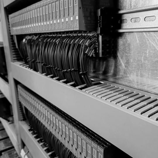3761057bw-software-1.jpg
